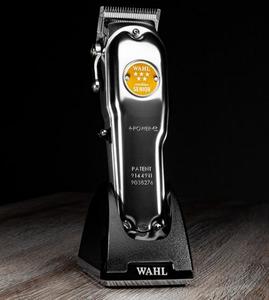 ماكينة قص الشعر الاحترافية القابلة لإعادة الشحن من سلسلة CORDLESS SENIOR 5 STARS من إنتاج WAHL، موديل 3000116