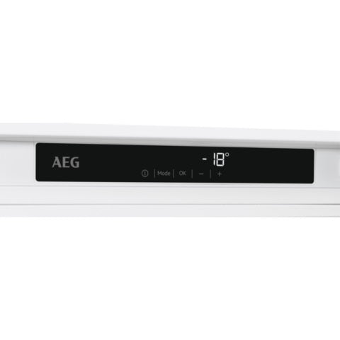 ❄️ فريزر مدمج بالكامل من AEG | موديل ABE81816NC | سعة 218 لتر
